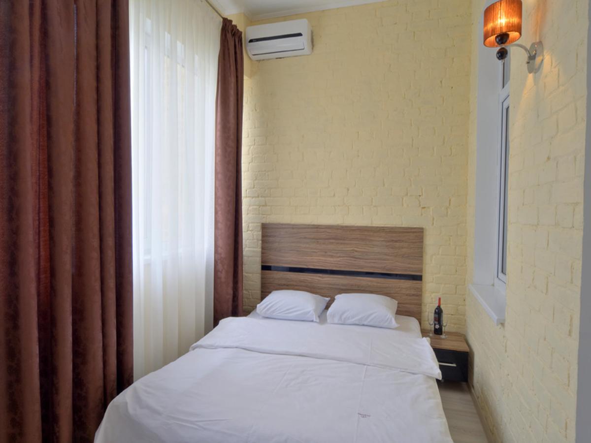 Best Season Apart Hotel Kiev Esterno foto