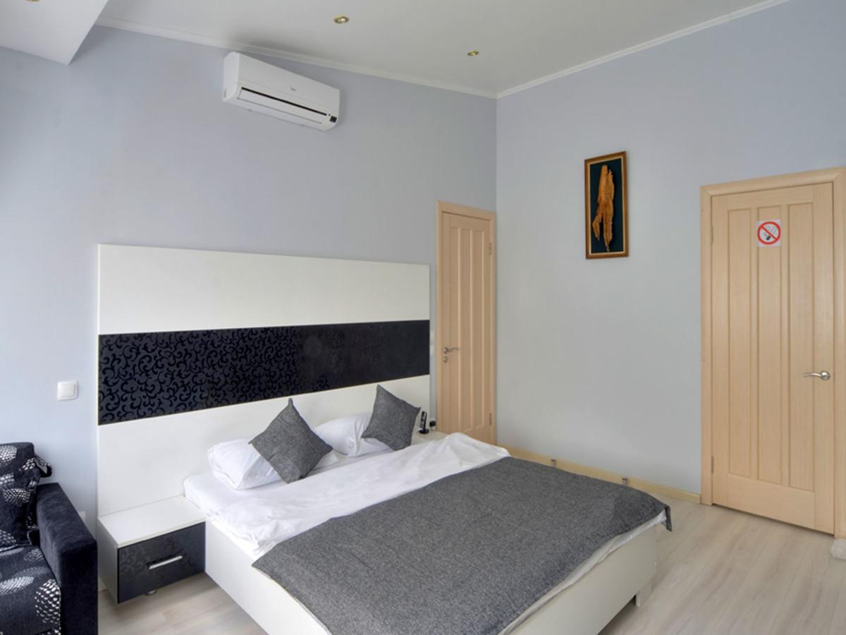 Best Season Apart Hotel Kiev Esterno foto